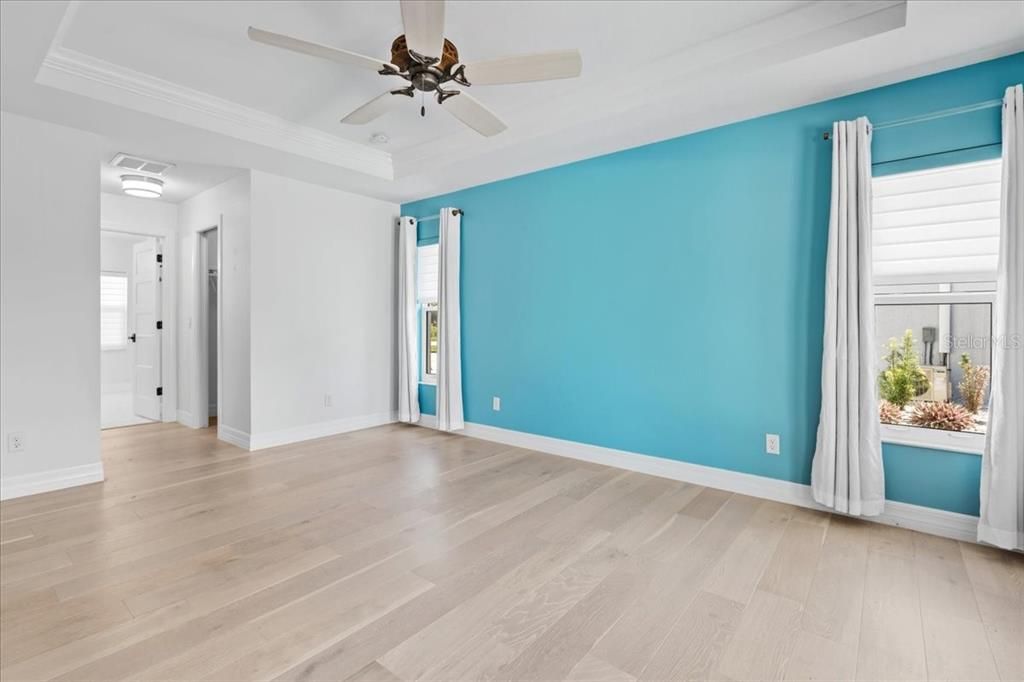 For Sale: $899,000 (3 beds, 2 baths, 2286 Square Feet)