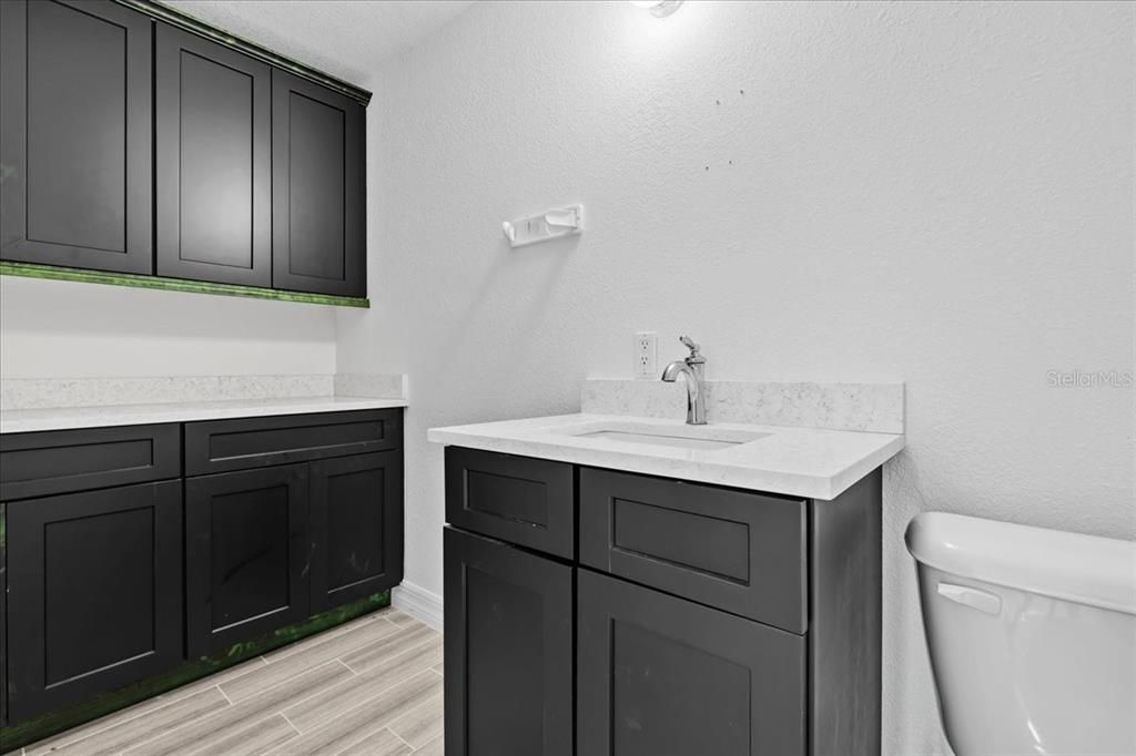 For Sale: $899,000 (3 beds, 2 baths, 2286 Square Feet)