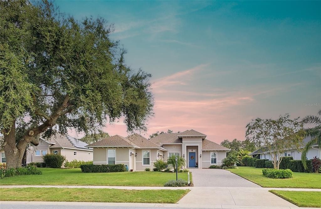 Recently Sold: $625,000 (3 beds, 2 baths, 2273 Square Feet)