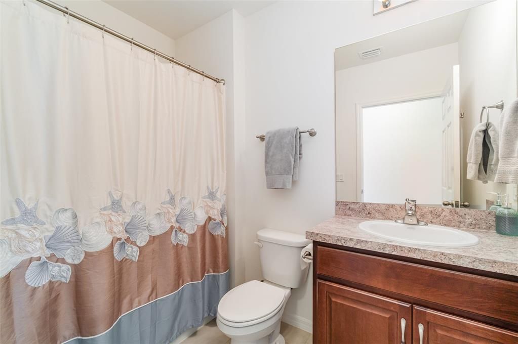 For Sale: $289,900 (3 beds, 2 baths, 1621 Square Feet)