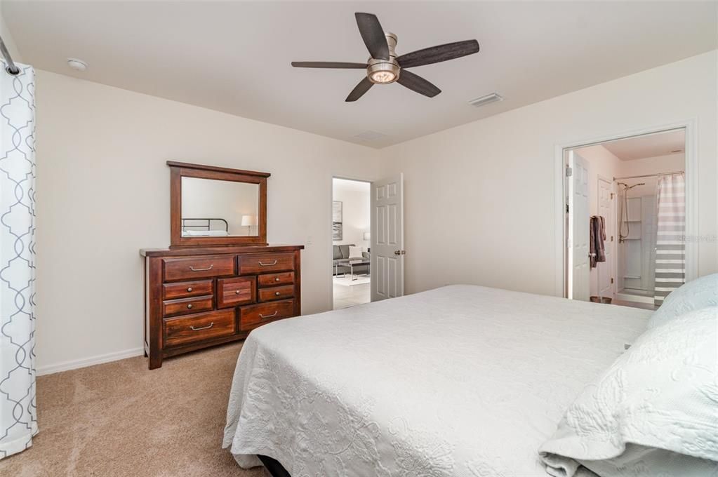 For Sale: $289,900 (3 beds, 2 baths, 1621 Square Feet)