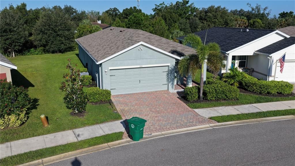 For Sale: $289,900 (3 beds, 2 baths, 1621 Square Feet)