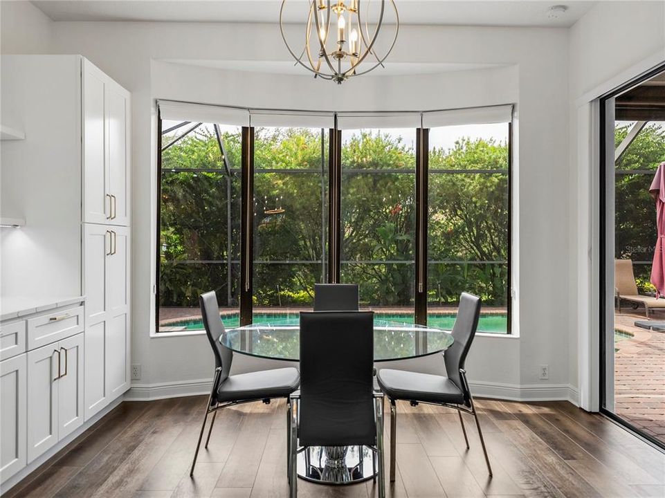 En Venta: $849,900 (3 camas, 3 baños, 2586 Pies cuadrados)