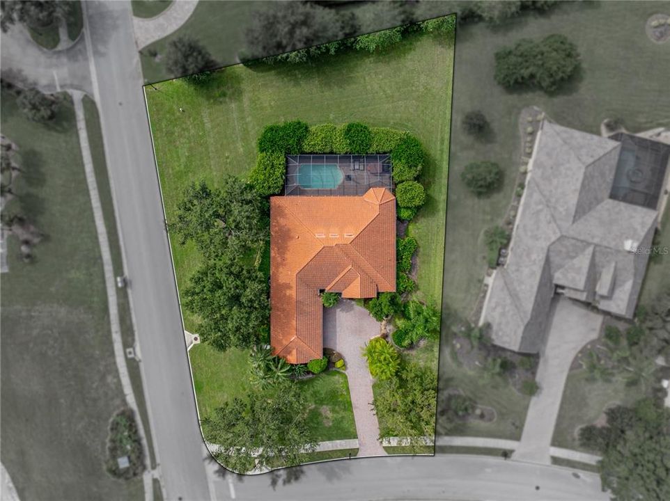 En Venta: $849,900 (3 camas, 3 baños, 2586 Pies cuadrados)