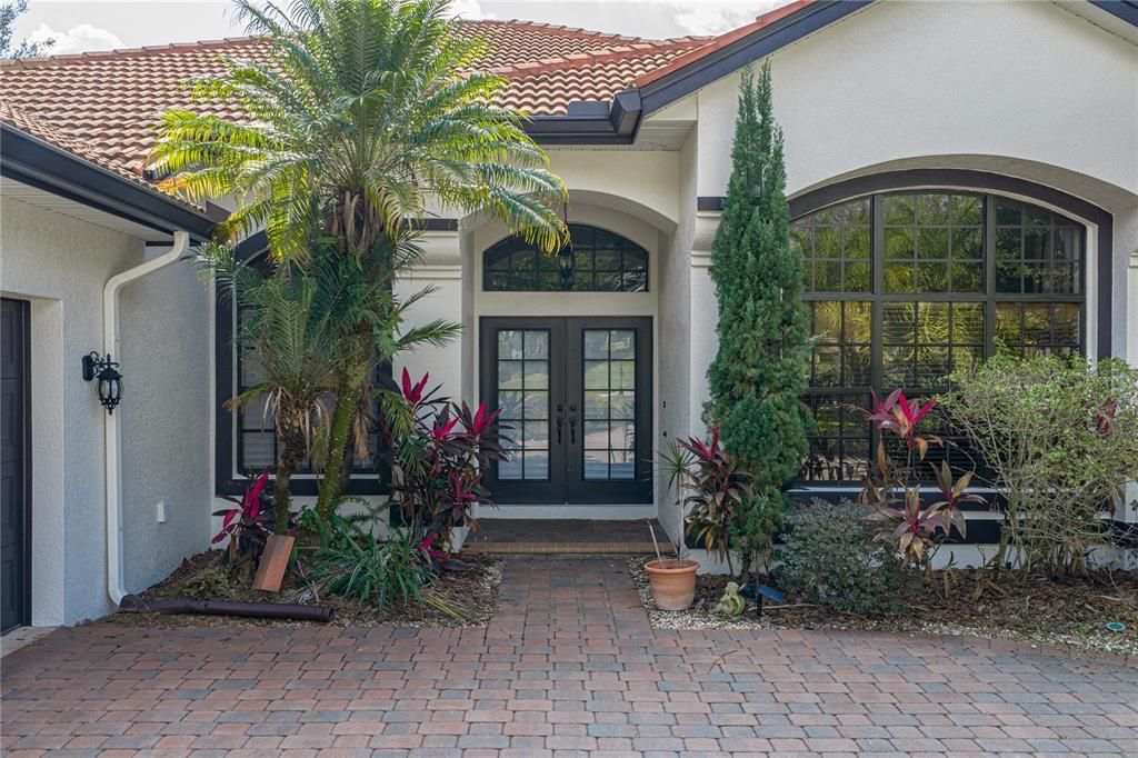 En Venta: $849,900 (3 camas, 3 baños, 2586 Pies cuadrados)