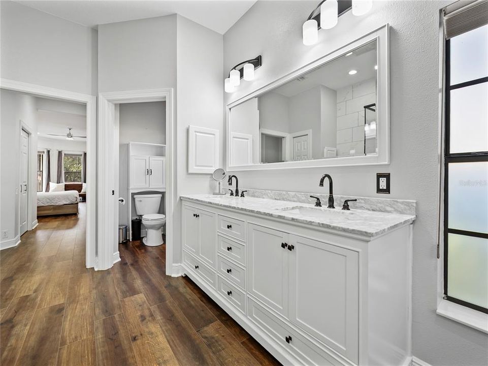 En Venta: $849,900 (3 camas, 3 baños, 2586 Pies cuadrados)