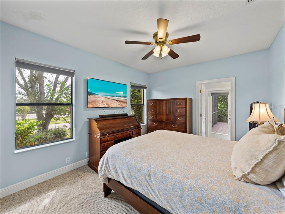 En Venta: $849,900 (3 camas, 3 baños, 2586 Pies cuadrados)