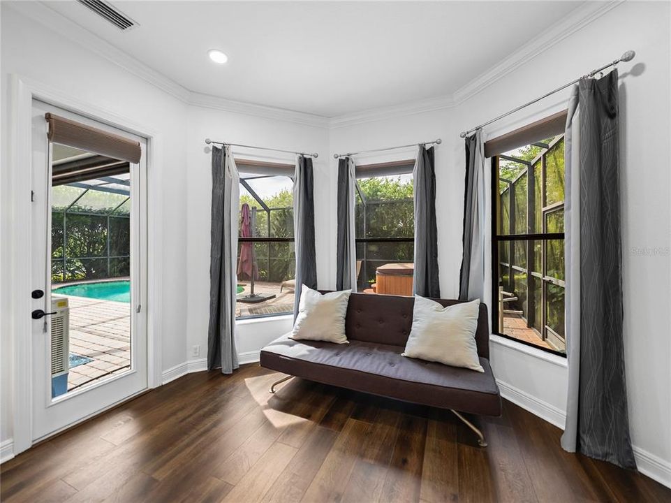 En Venta: $849,900 (3 camas, 3 baños, 2586 Pies cuadrados)