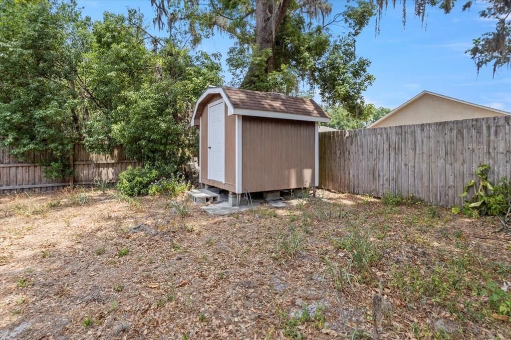 For Rent: $3,200 (5 beds, 3 baths, 3006 Square Feet)