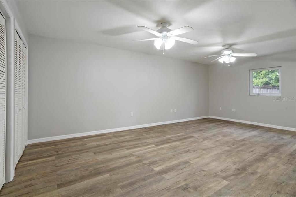 For Rent: $3,200 (5 beds, 3 baths, 3006 Square Feet)