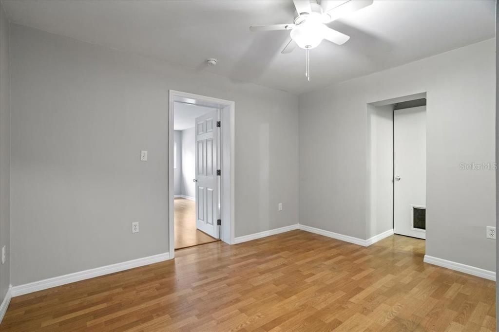 For Rent: $3,200 (5 beds, 3 baths, 3006 Square Feet)