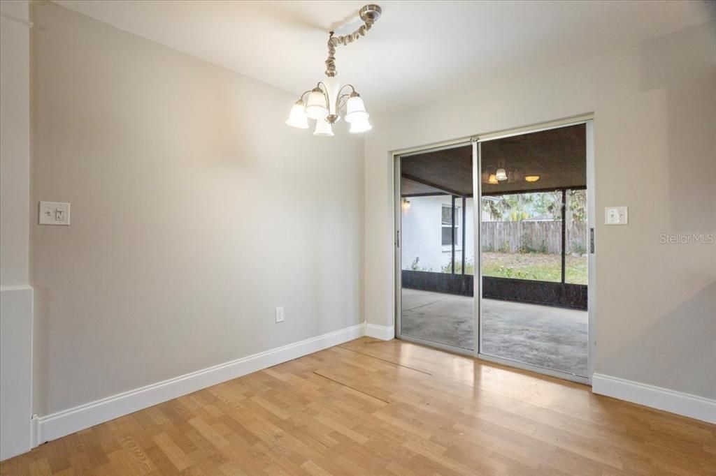 For Rent: $3,200 (5 beds, 3 baths, 3006 Square Feet)