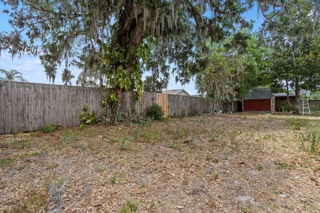 For Rent: $3,200 (5 beds, 3 baths, 3006 Square Feet)