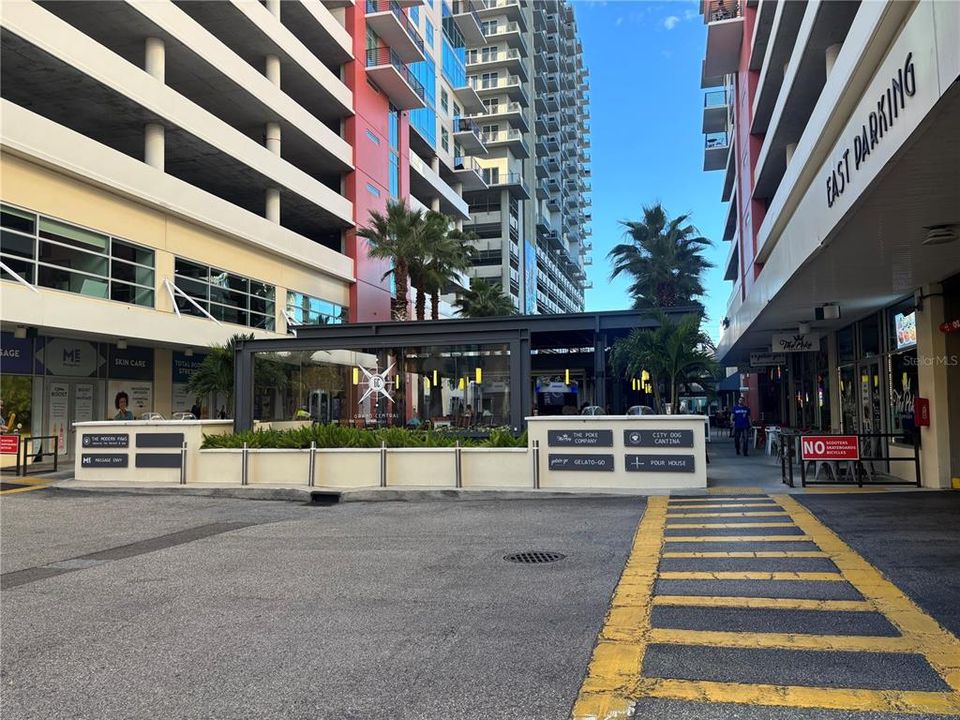 На продажу: $399,900 (2 спален, 1 ванн, 1050 Квадратных фут)