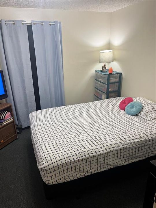 На продажу: $285,000 (4 спален, 0 ванн, 1828 Квадратных фут)