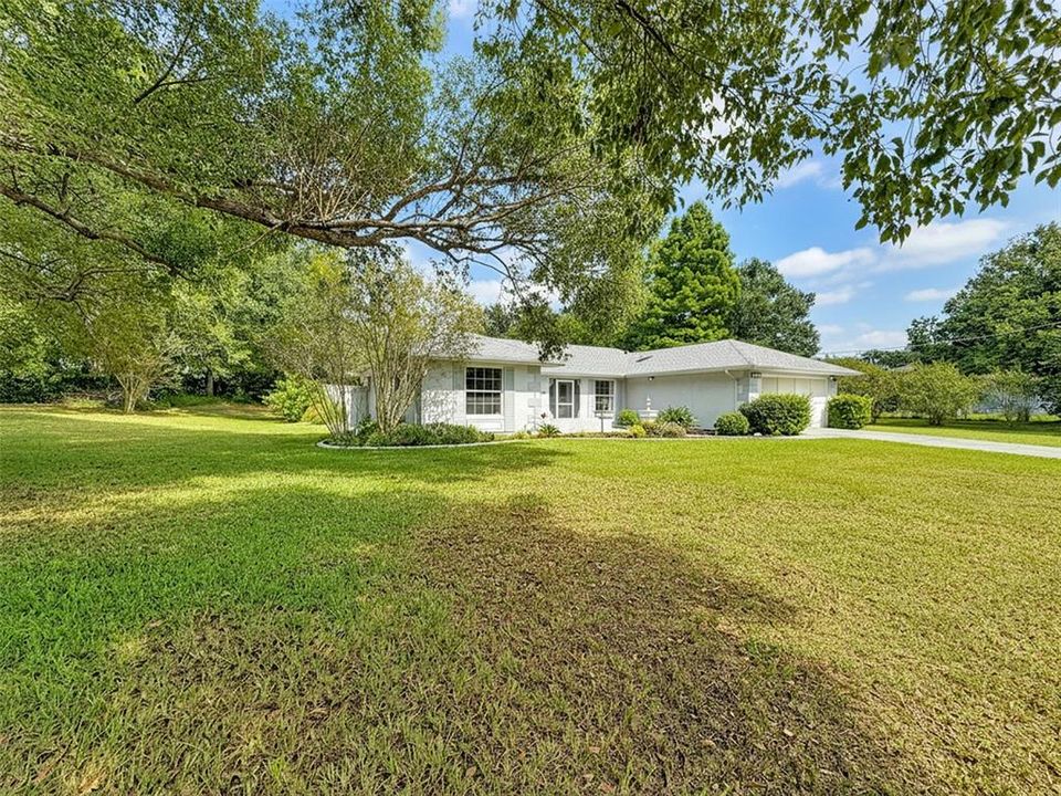 合同活跃: $350,000 (3 贝兹, 2 浴室, 1824 平方英尺)