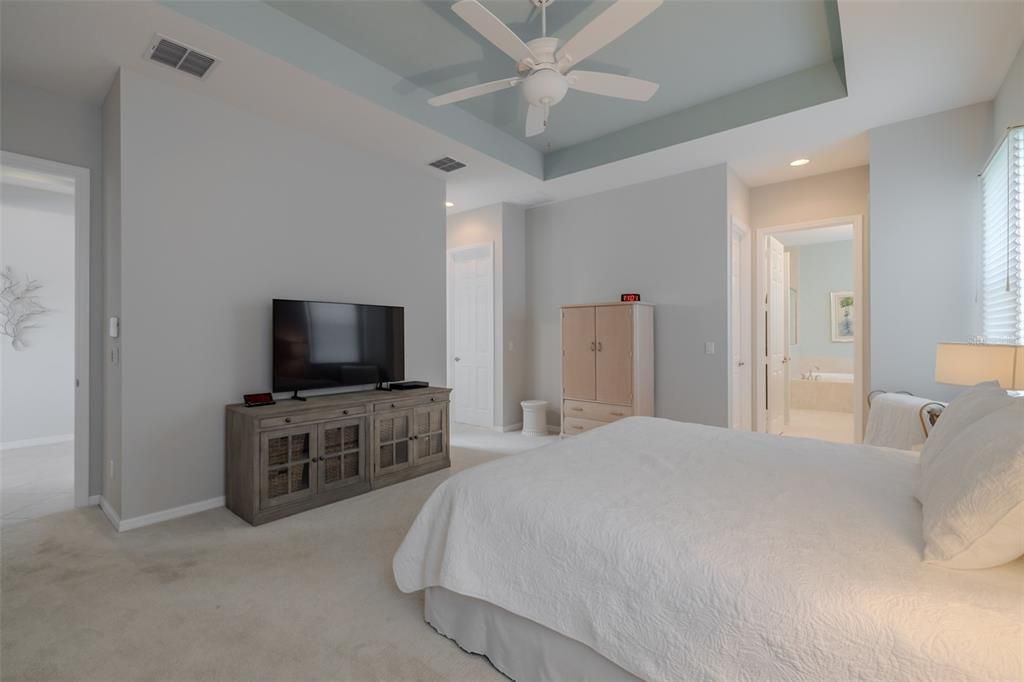 На продажу: $535,000 (2 спален, 3 ванн, 2362 Квадратных фут)