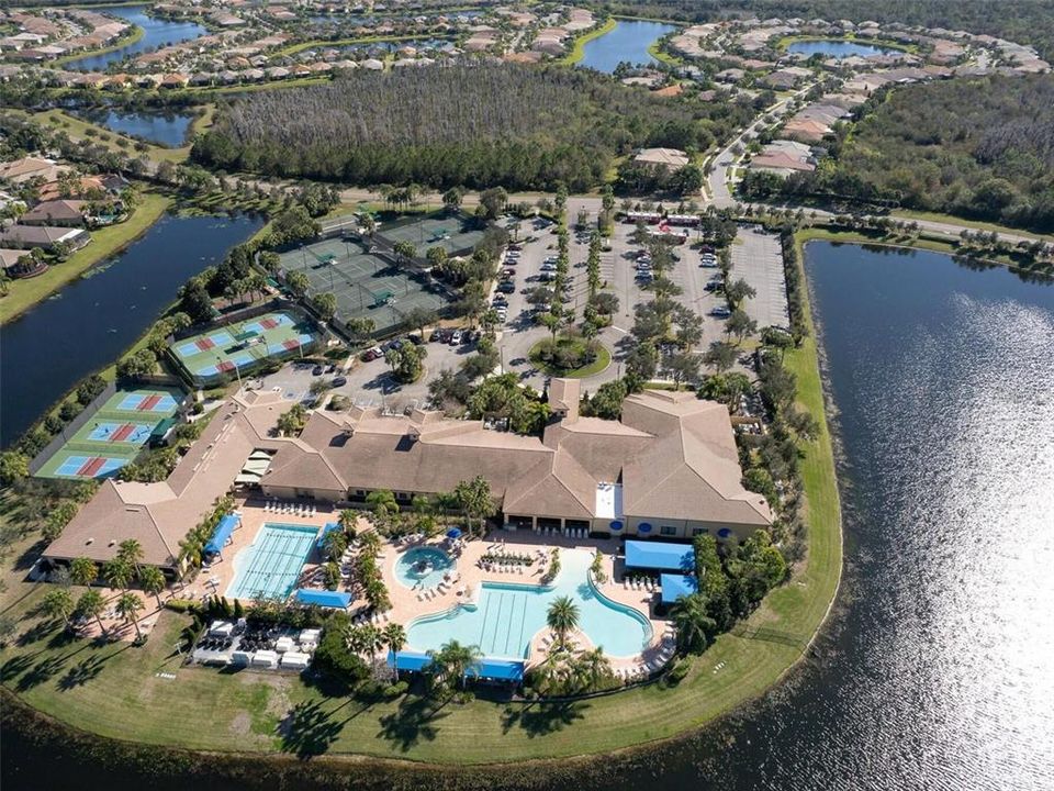 На продажу: $535,000 (2 спален, 3 ванн, 2362 Квадратных фут)