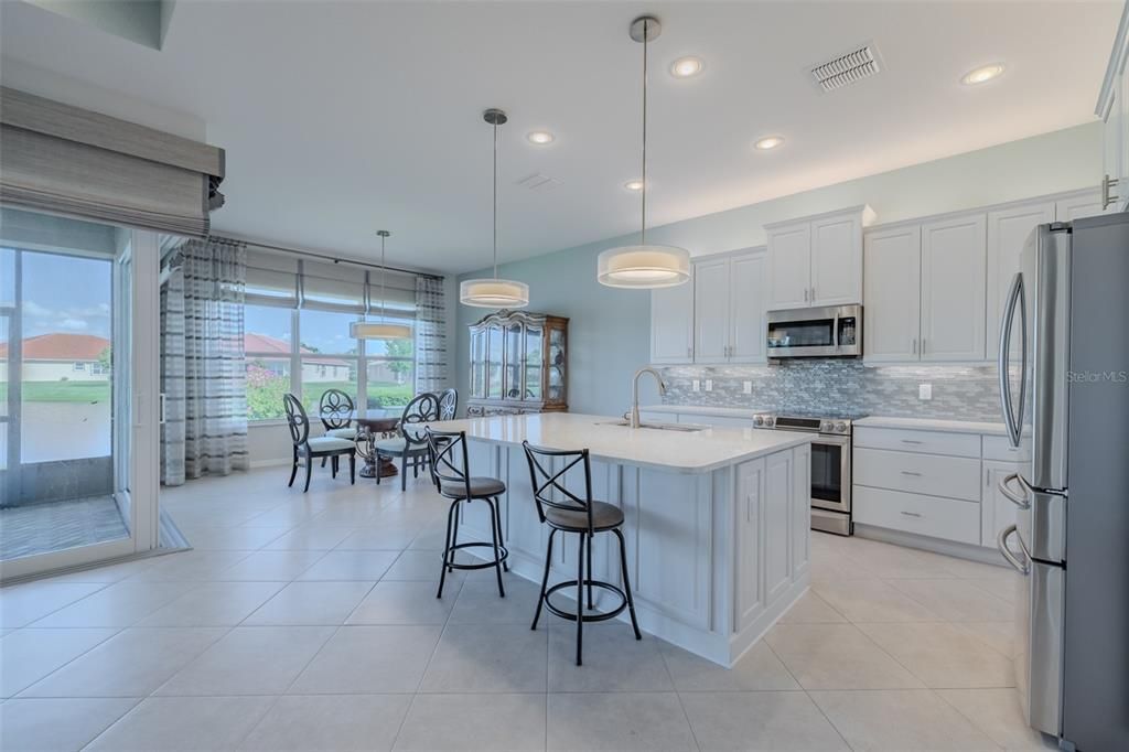 На продажу: $535,000 (2 спален, 3 ванн, 2362 Квадратных фут)