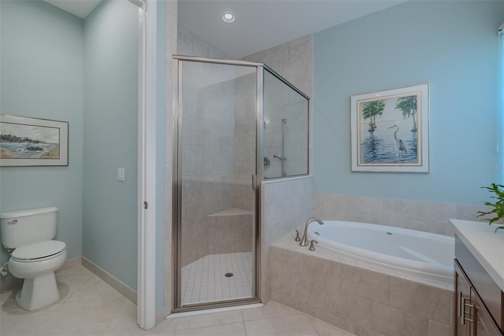 На продажу: $535,000 (2 спален, 3 ванн, 2362 Квадратных фут)