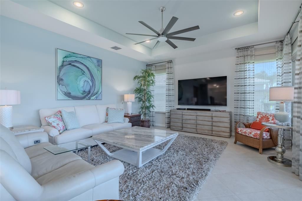 На продажу: $535,000 (2 спален, 3 ванн, 2362 Квадратных фут)