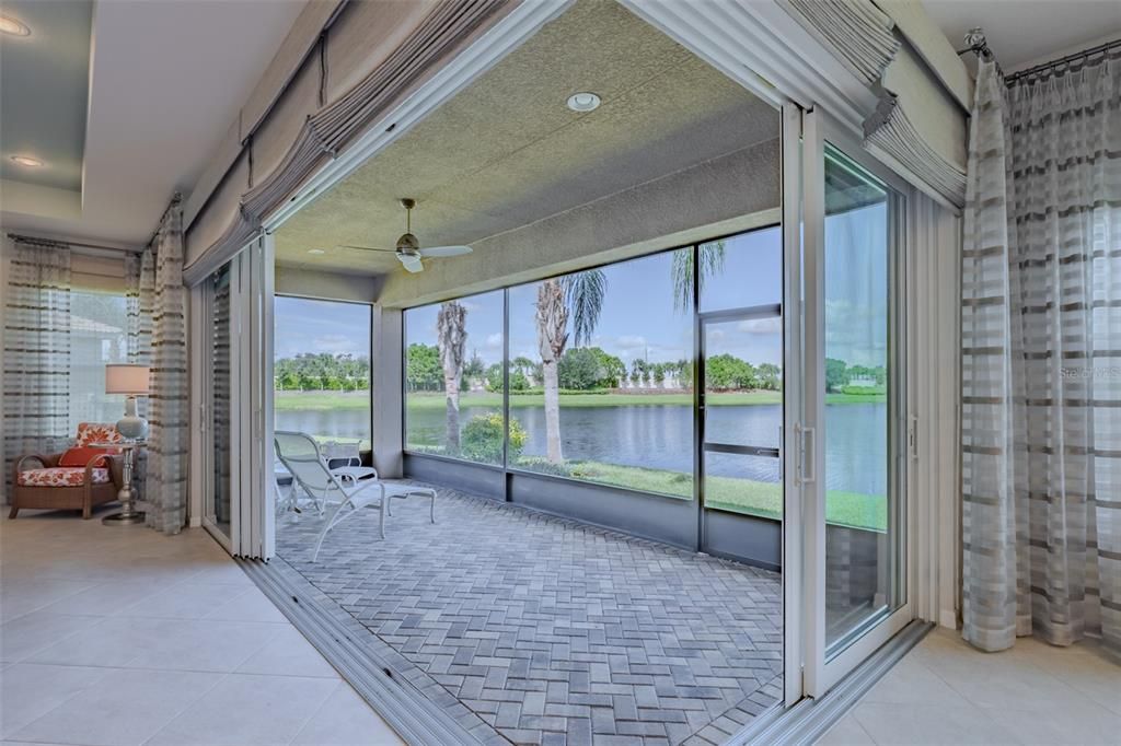 На продажу: $535,000 (2 спален, 3 ванн, 2362 Квадратных фут)