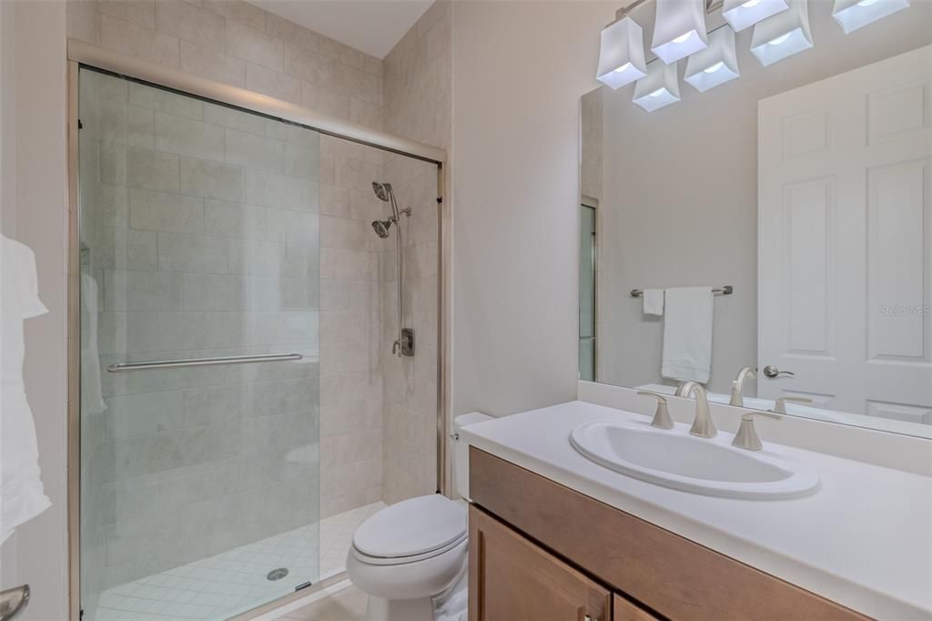 На продажу: $535,000 (2 спален, 3 ванн, 2362 Квадратных фут)