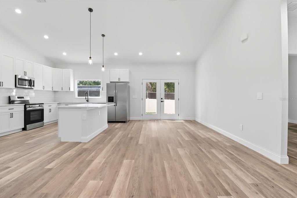 En Venta: $299,000 (3 camas, 2 baños, 1490 Pies cuadrados)