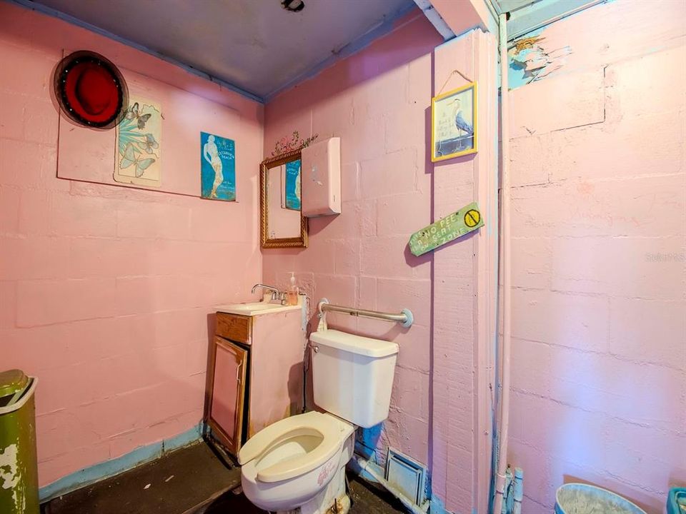 For Sale: $875,000 (0 beds, 0 baths, 2063 Square Feet)