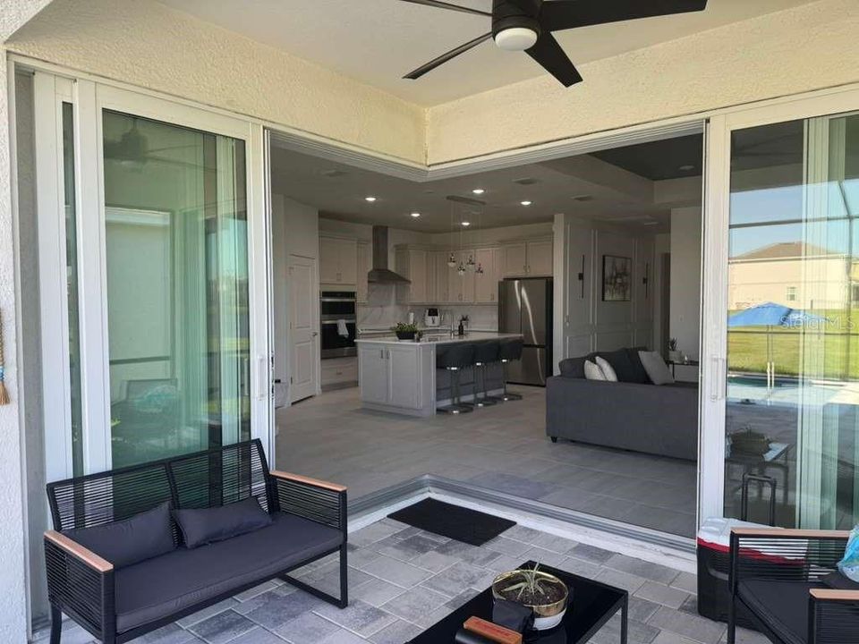 For Rent: $3,350 (3 beds, 2 baths, 2084 Square Feet)