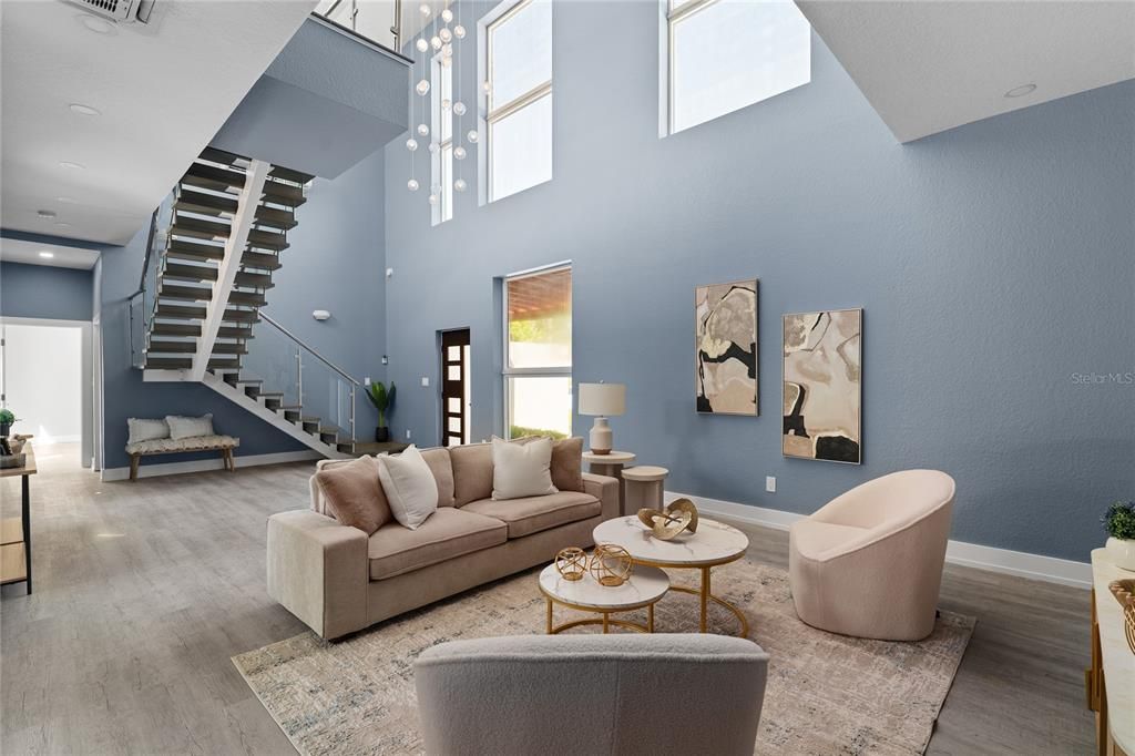 Activo con contrato: $929,000 (4 camas, 3 baños, 2540 Pies cuadrados)