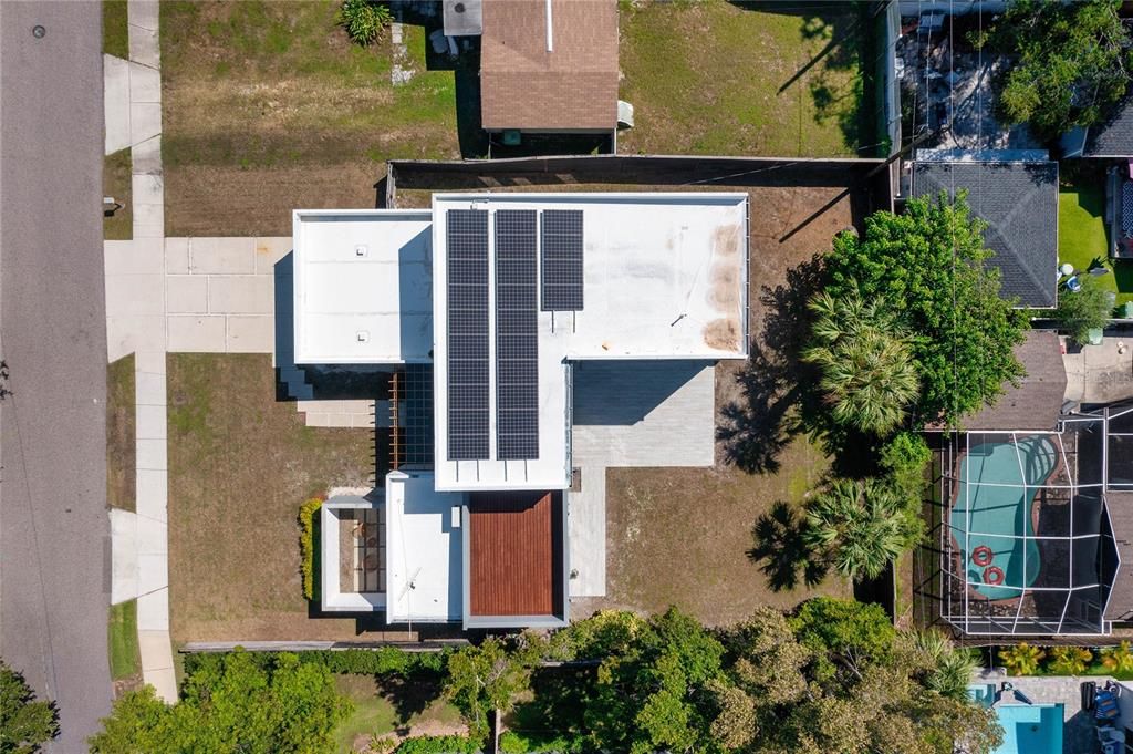 Activo con contrato: $929,000 (4 camas, 3 baños, 2540 Pies cuadrados)