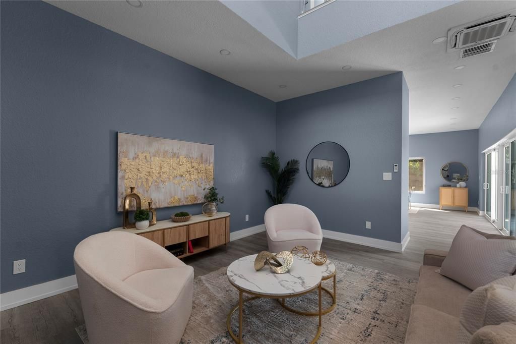 Activo con contrato: $929,000 (4 camas, 3 baños, 2540 Pies cuadrados)