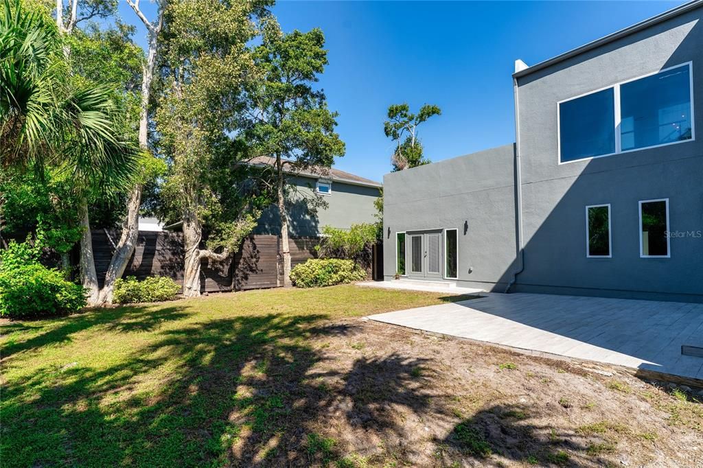 Activo con contrato: $929,000 (4 camas, 3 baños, 2540 Pies cuadrados)