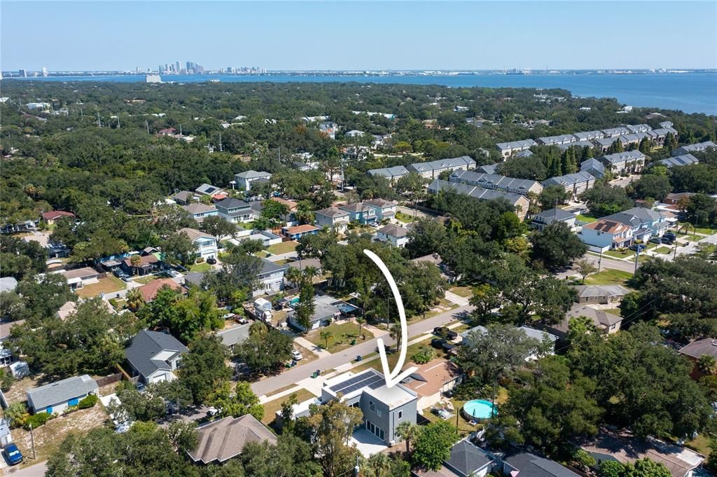 Activo con contrato: $929,000 (4 camas, 3 baños, 2540 Pies cuadrados)