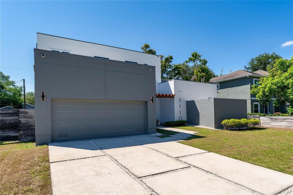 Activo con contrato: $929,000 (4 camas, 3 baños, 2540 Pies cuadrados)