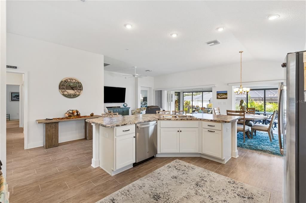 En Venta: $629,000 (3 camas, 3 baños, 1905 Pies cuadrados)