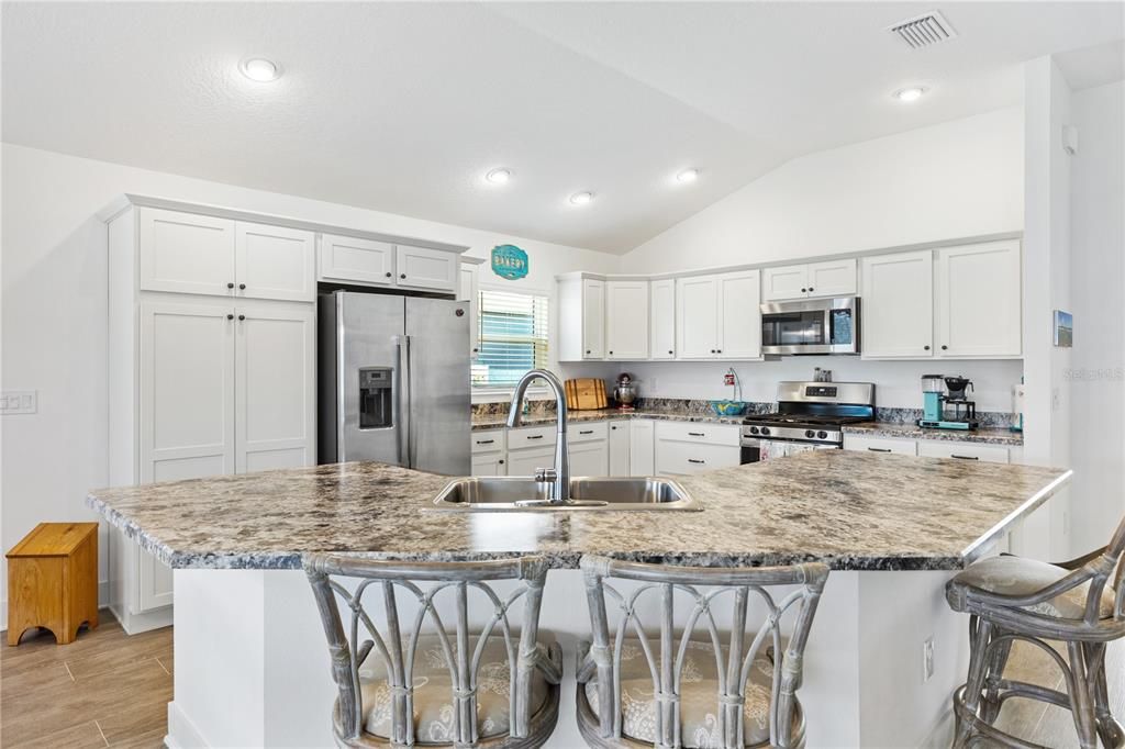 En Venta: $629,000 (3 camas, 3 baños, 1905 Pies cuadrados)