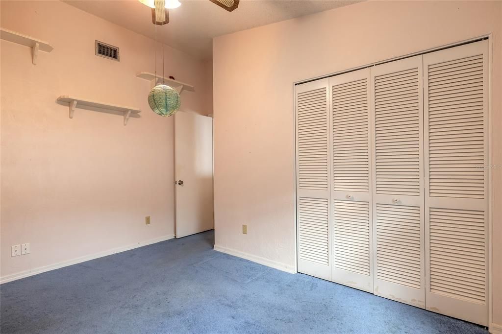 Active With Contract: $230,000 (3 beds, 2 baths, 1192 Square Feet)