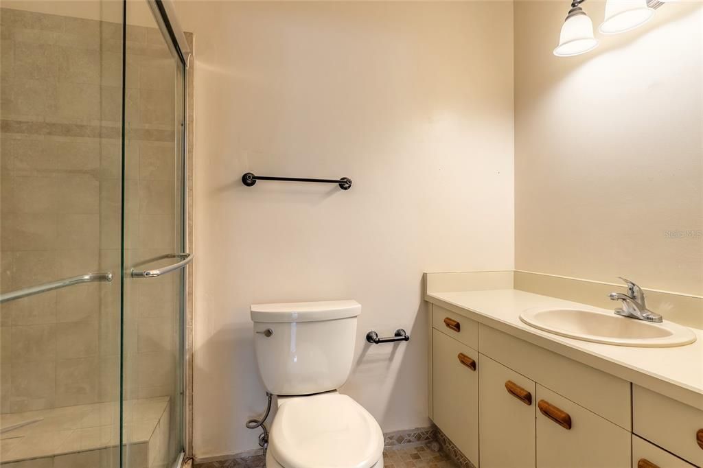 Active With Contract: $230,000 (3 beds, 2 baths, 1192 Square Feet)