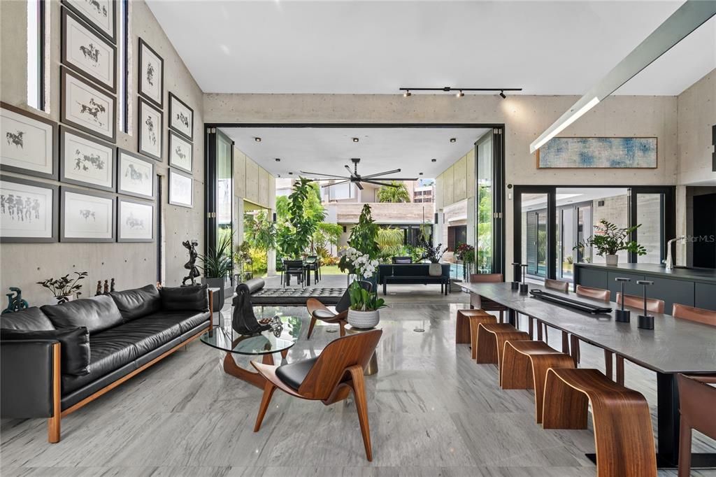 Activo con contrato: $4,995,000 (4 camas, 4 baños, 4046 Pies cuadrados)