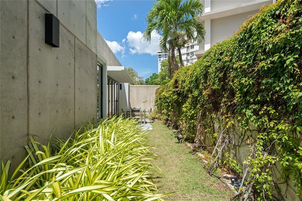 Activo con contrato: $4,995,000 (4 camas, 4 baños, 4046 Pies cuadrados)