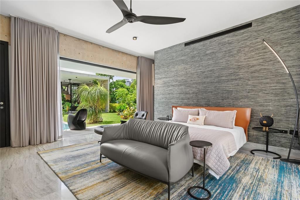 Activo con contrato: $4,995,000 (4 camas, 4 baños, 4046 Pies cuadrados)