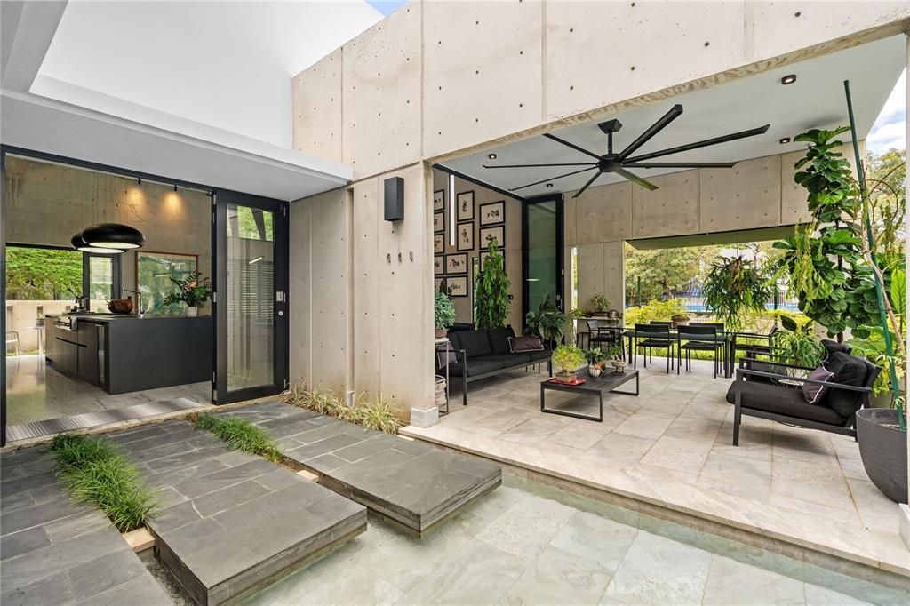 Activo con contrato: $4,995,000 (4 camas, 4 baños, 4046 Pies cuadrados)