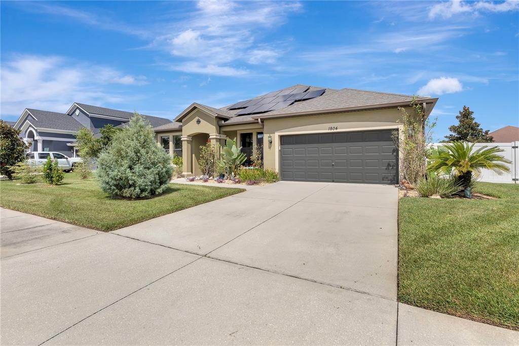 For Sale: $475,000 (3 beds, 2 baths, 2103 Square Feet)