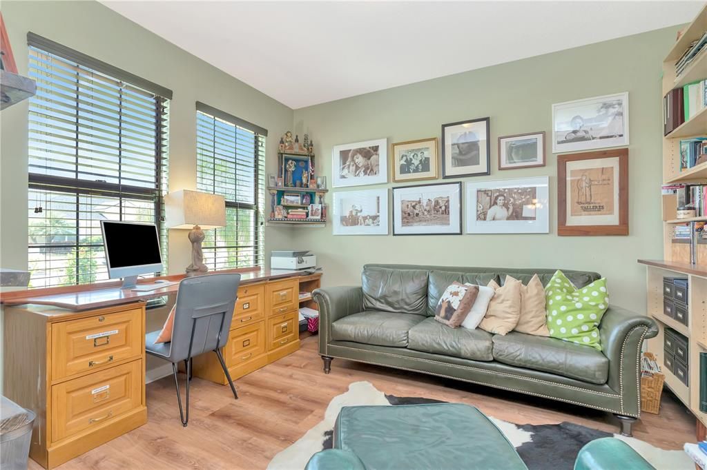 For Sale: $475,000 (3 beds, 2 baths, 2103 Square Feet)