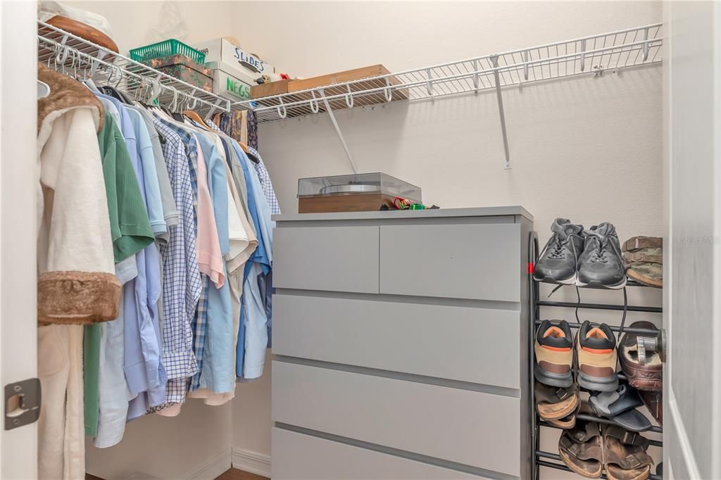 For Sale: $475,000 (3 beds, 2 baths, 2103 Square Feet)