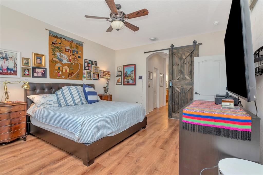 For Sale: $475,000 (3 beds, 2 baths, 2103 Square Feet)