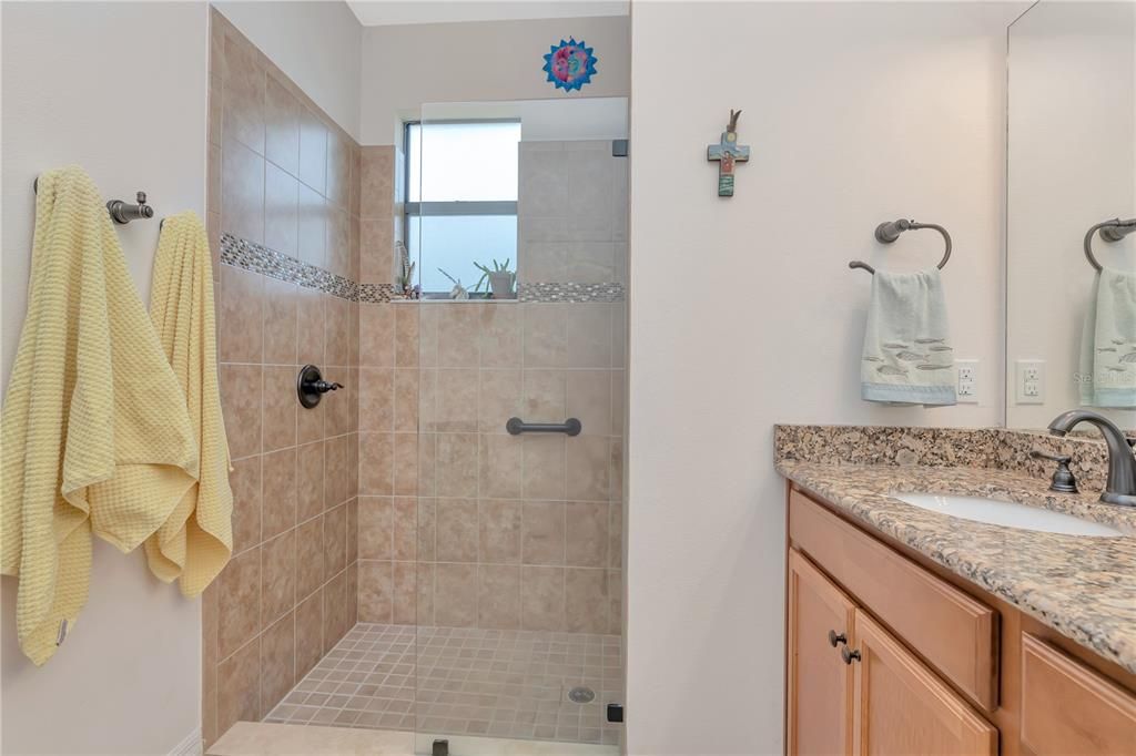 For Sale: $475,000 (3 beds, 2 baths, 2103 Square Feet)