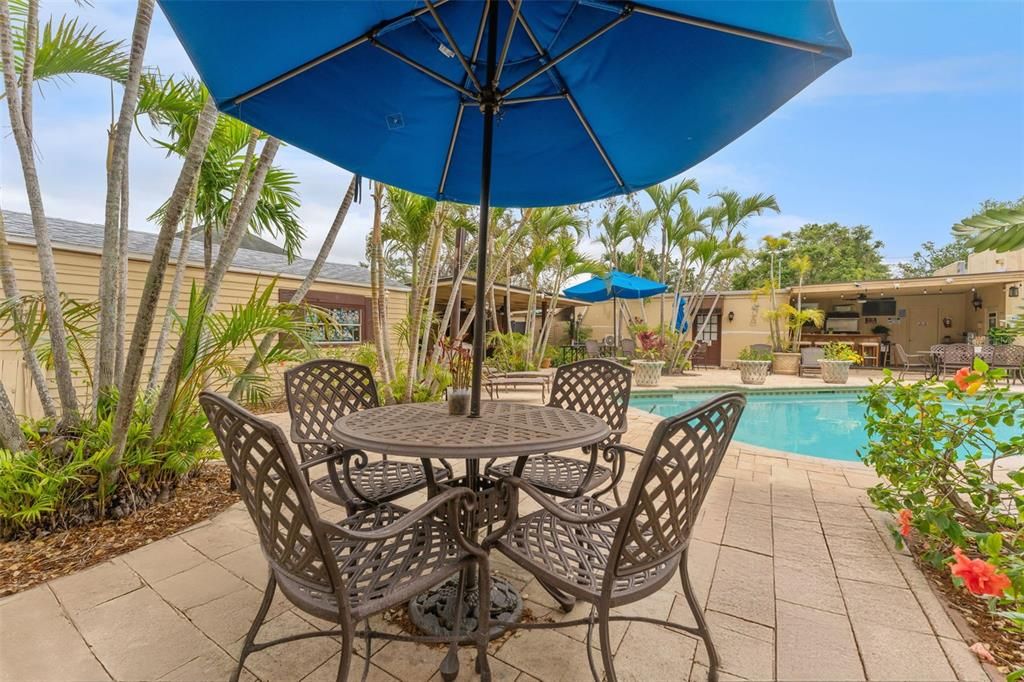 For Sale: $1,499,000 (6 beds, 5 baths, 3850 Square Feet)